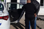 Cayó caminando por el barrio: tenía pedido de captura activo