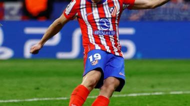 Julián Álvarez pateó la historia: IFAB cambia los penales por su jugada polémica
