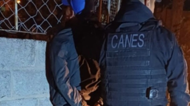 Frustran un robo a una casa y detienen a dos jóvenes: uno era menor