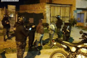 🧥Tenía pedido de captura y cayó robando ropa en pareja: los delató una cámara