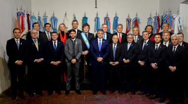 💥 Tras críticas de Sáenz, Milei convoca a una mesa de diálogo con gobernadores