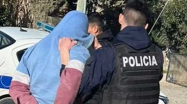 Detienen a un hombre por usurpar una vivienda y portar un arma cargada