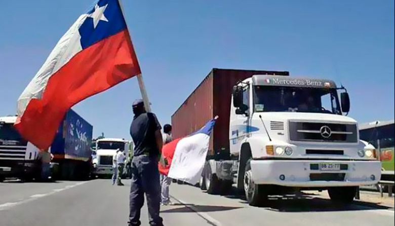 💥 Camioneros chilenos amenazan con cortar el paso a Tierra del Fuego