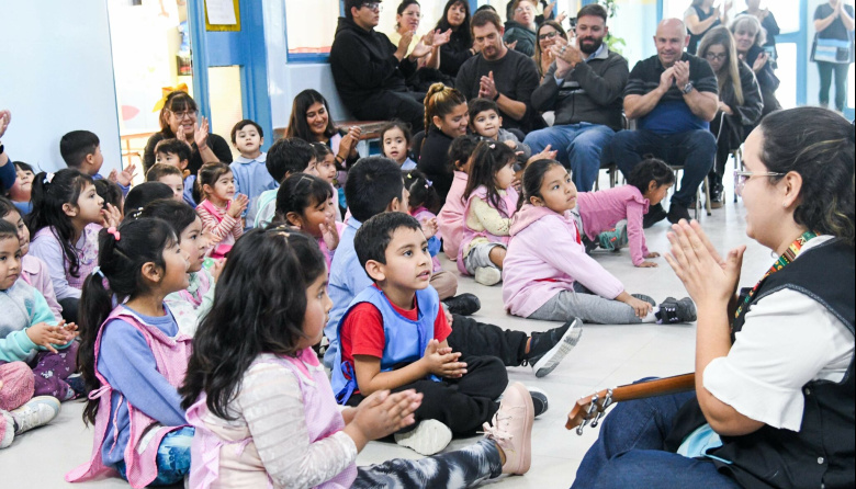 Sastre presentó la ampliación de la Escuela Municipal “Abracadabra” en el barrio Pujol