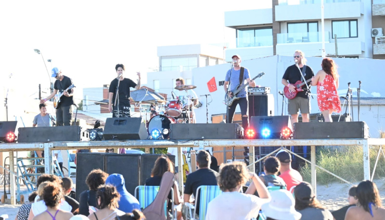 Arena Rock 2026: buscan bandas para el festival frente al mar