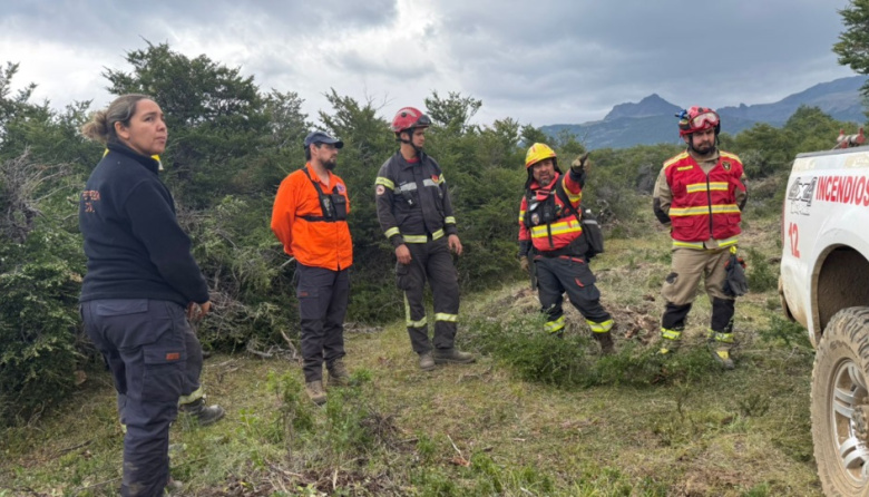 Incendio "Puerto Café": el fuego avanza hacia la Ruta 40 y desmienten peligro en La Hoya