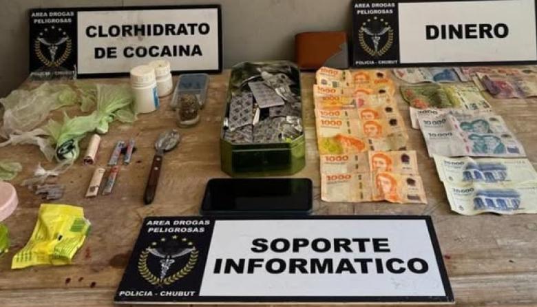 Allanaron una casa en Esquel y desbarataron un kiosco de droga