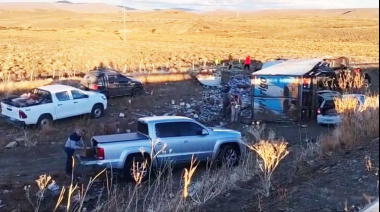 Tras la muerte del camionero, se llevaron mercadería del camión volcado
