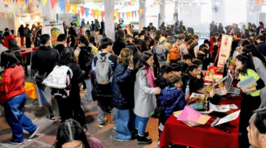 Más de 2 mil estudiantes y vecinos participaron de la Expo Ambiente 2025