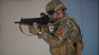 Milei firmó un decreto que facilita el acceso a armas semiautomáticas