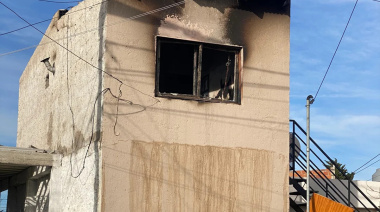 El fuego los sorprendió mientras dormían. Tuvieron que atravesar el fuego para sobrevivir.
