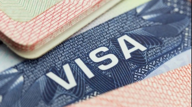 ¿Viajar a EE.UU. sin visa? El Gobierno negocia para que los argentinos puedan entrar solo con pasaporte