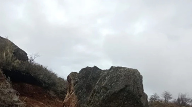 Tremenda roca cayó en la Ruta 19: piden manejar con cuidado