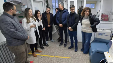 Torres destacó la puesta en marcha de la nueva sala de diálisis en el hospital de Esquel
