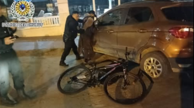 Lo agarraron saliendo de un local con una bici y dos parlantes robados