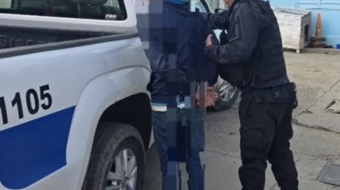 Persecución policial terminó con un detenido con pedido de captura