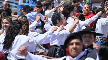 Un taller de folclore de Madryn llega a un festival internacional en Santiago del Estero