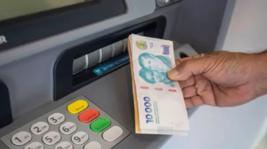 Jubilados cobrarán el sábado y los activos el martes: así quedó el cronograma