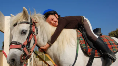 Puerto Madryn celebra el deporte accesible con una jornada abierta en el Club de Equitación
