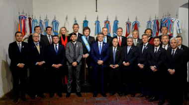 Milei convoca a gobernadores para impulsar las reformas laboral y tributaria