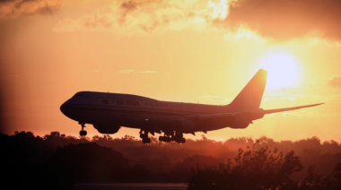 Fuga de argentinos: más viajes al exterior y menos turistas en el país