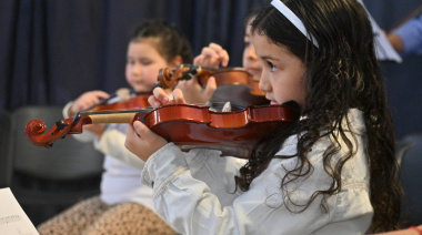 La Orquesta Infantil Municipal despide el año con una gira de conciertos en Madryn y el Valle