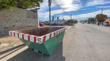 Nueva semana de limpieza barrial: colocan contenedores en Perón y San Miguel