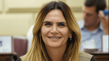 Amalia Granata abre su vestidor online y se suma de lleno a la moda circular