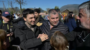 Torres anunció la licitación para construir el nuevo Gimnasio Municipal de El Hoyo