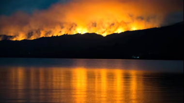 Justicia Federal investiga a funcionarios por el manejo del incendio en Los Alerces