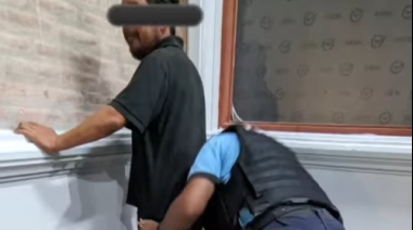 Se negó a irse de la Terminal y terminó detenido: tenía pedido de captura vigente