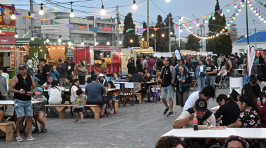 Convocan a food trucks para el gran cierre del verano en el Muelle Piedra Buena  Bajada