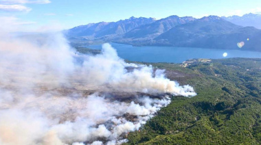 Nuevo incendio forestal en el acceso sur moviliza a más de 100 brigadistas