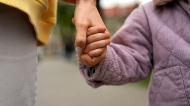 Puerto Madryn busca familias que abran su casa y su corazón