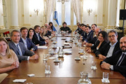 💵 Milei ultima detalles para el proyecto de los dólares “del colchón”