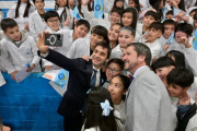 Torres encabezó el acto por el Día de la Bandera y tomó promesa a alumnos