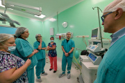 Torres salió al ruedo con equipamiento nuevo y camionetas para hospitales de Chubut