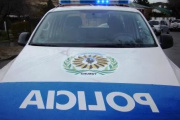 Lo atraparon tras robar con un cuchillo y tirar el celular mientras huía