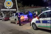 Una camioneta con pedido de secuestro circulaba con la patente adulterada