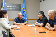 Sastre puso primera: entregó fondos a clubes de Puerto Madryn