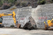 Ruta 40 habilitada entre Epuyén y El Hoyo tras remover una roca gigante