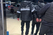 Se quiso llevar la cena completa sin pagar y lo pararon en la puerta