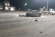 Dos hombres heridos tras violento choque entre un auto y un camión en Puerto Madryn