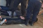 Cayeron cuatro ladrones armados en plena entradera