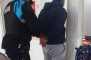 Detuvieron a un hombre con pedido de captura cuando intentaba viajar en micro
