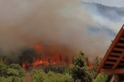 Epuyén: se reavivó un foco en las laderas y ya son más de 12 mil las hectáreas afectadas