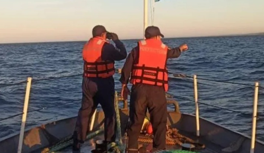 Búsqueda incesante en Puerto Madryn: rastrillan por aire, tierra y mar a la joven buzo desaparecida